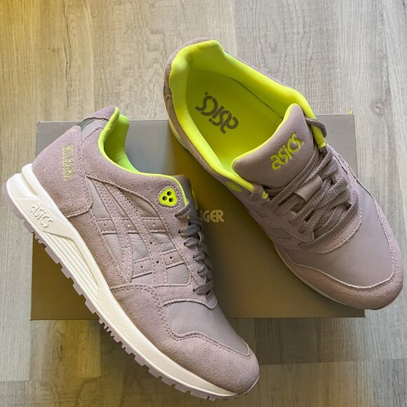 Lavender and Neon Yellow Asics - Picture 1 of 4